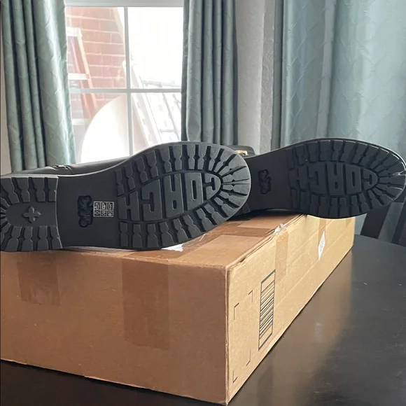 Coach Women’s Elegant Black Riding Boots, BRAND NEW! Never Worn! - Picture 2 of 4